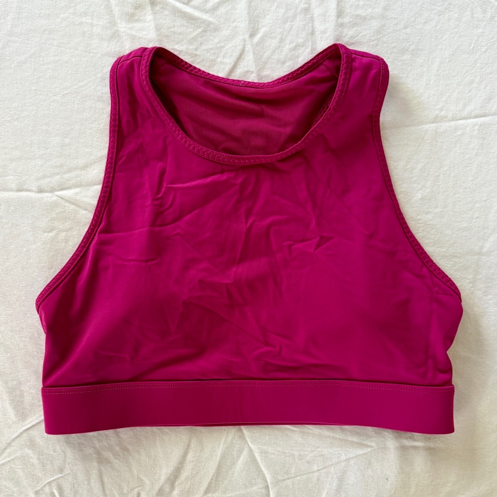 Fabletics Trinity High Impact Sports Bra in Very Berry Pink